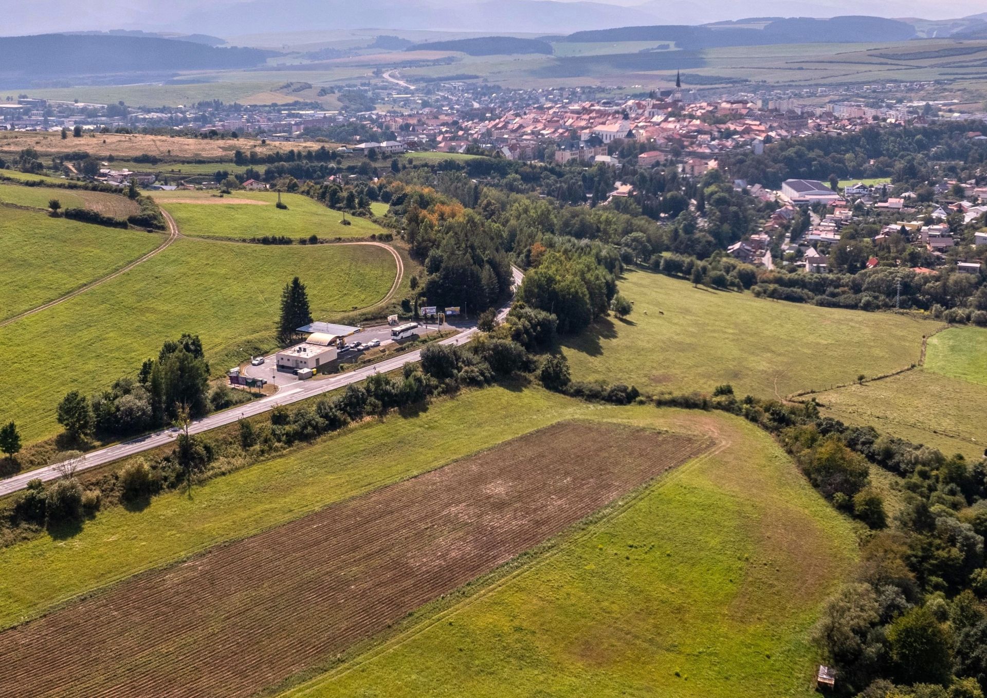 NA PREDAJ: Podiel na pozemkoch pri Slovnafte v Levoči, rozloha celkom 13133 m2