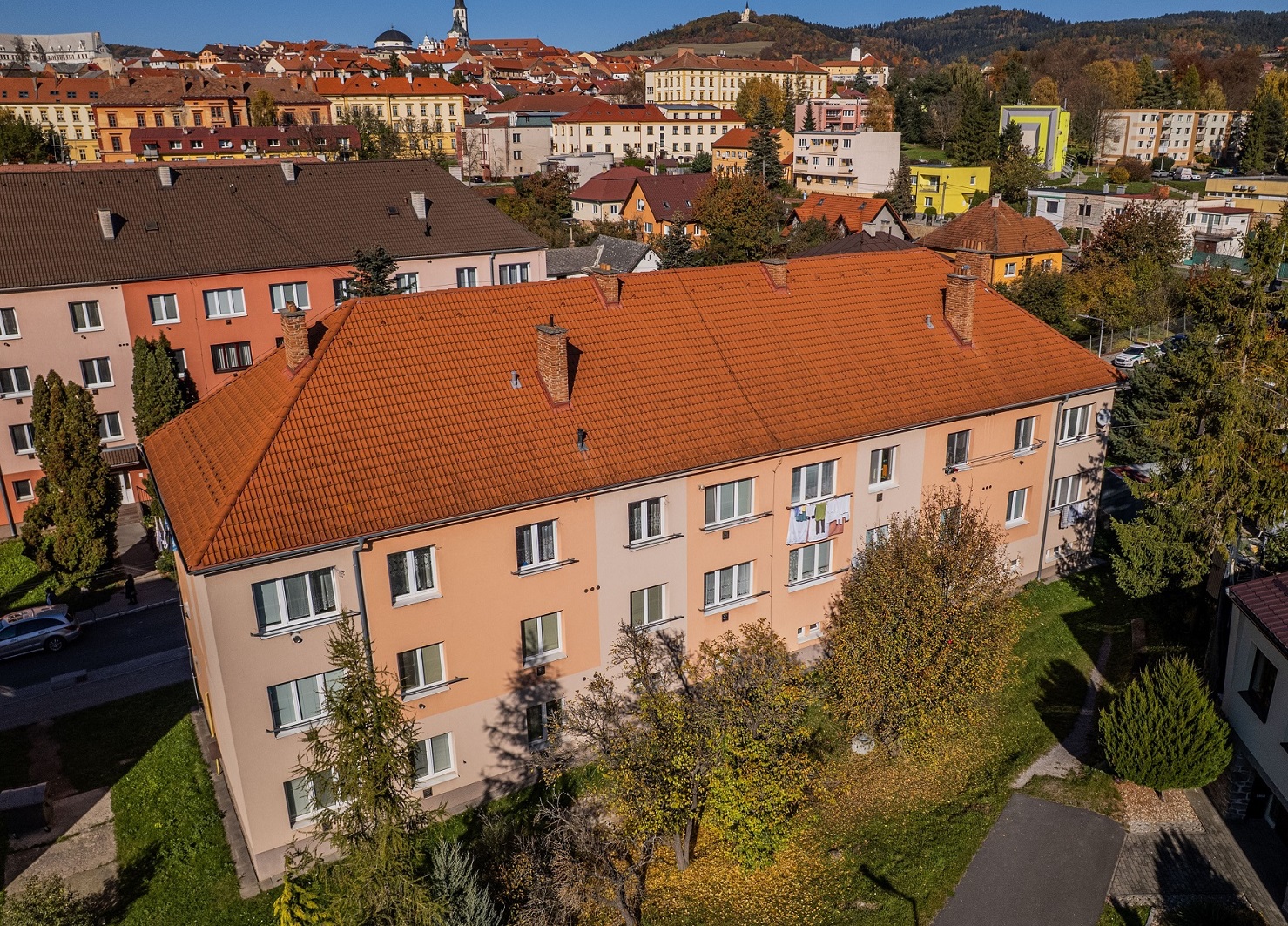 PREDANÉ: 2-izbový byt s vlastným kúrením a ohrevom vody v pôvodnom stave, Levoča, sídl. Rozvoj, 54 m2