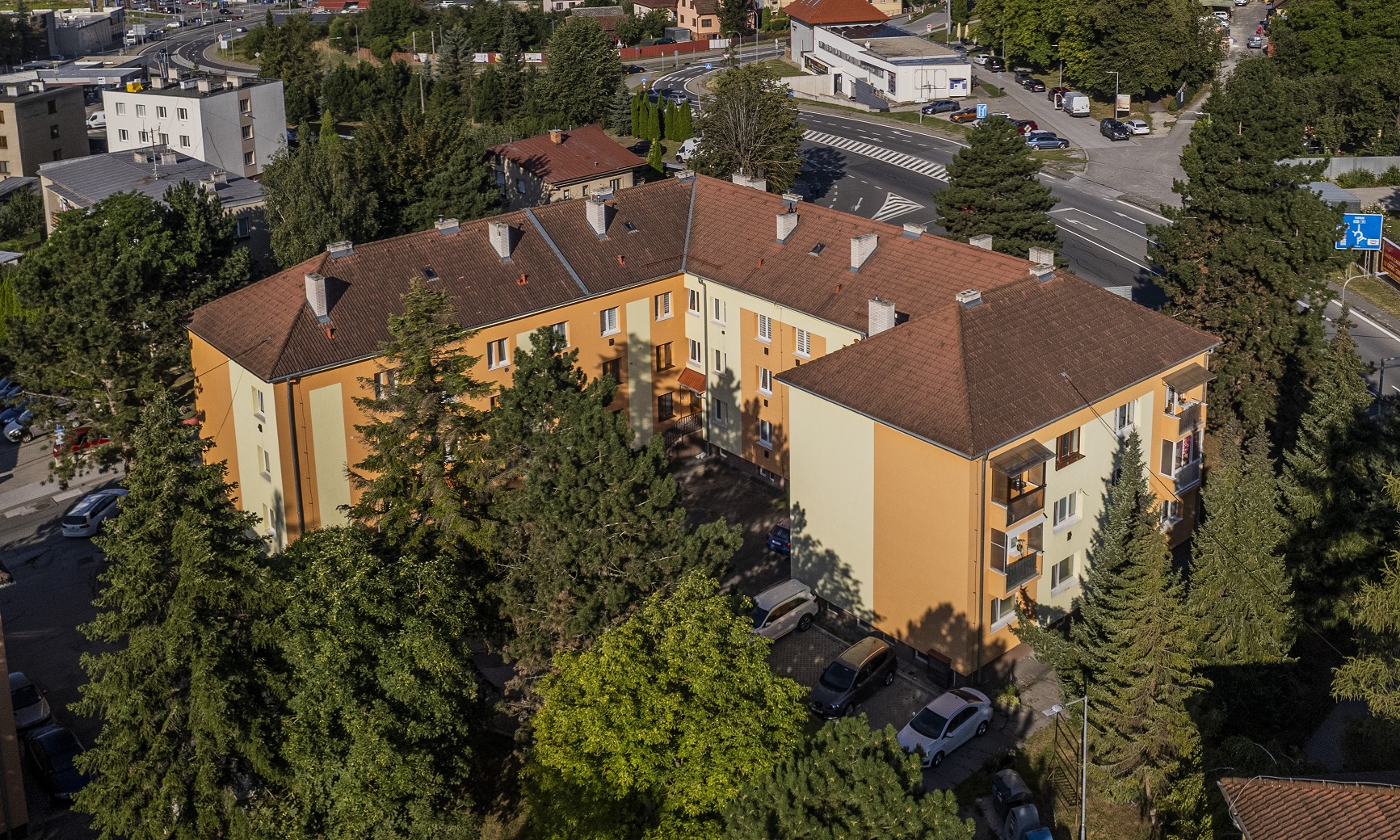 PREDANÝ: 2-izbový byt s vlastným kúrením a ohrevom vody, Levoča, sídl. Rozvoj, 75 m2