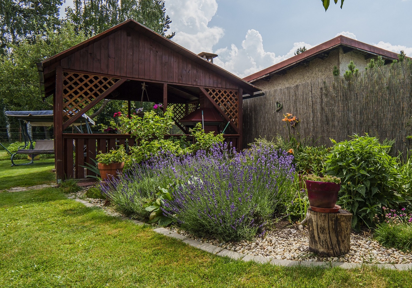 PREDANÉ: Rodinný poschodový dom s príslušenstvom vo Svite, časť Podskalka, pozemok o rozlohe 850 m2