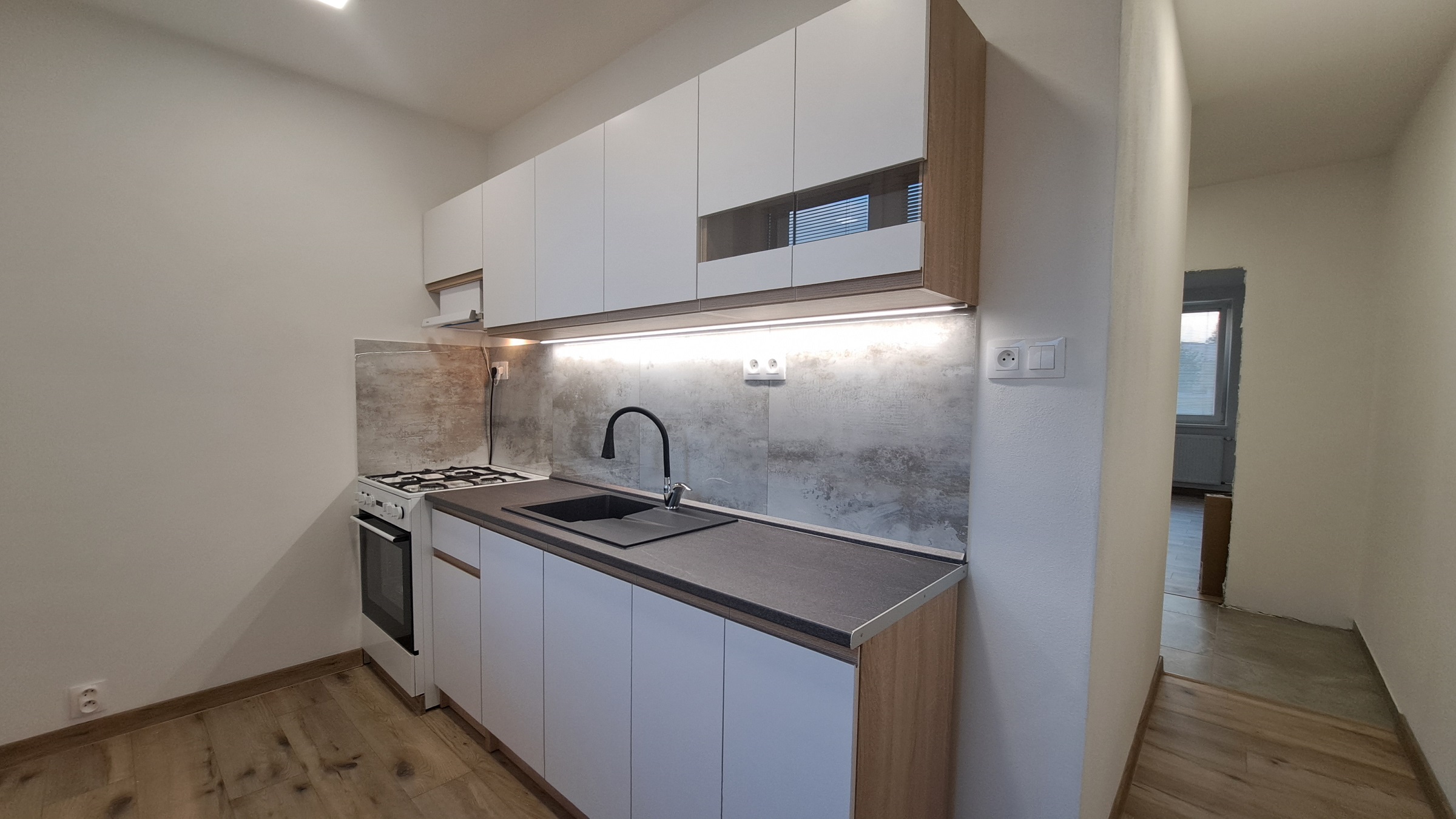 PRENAJATÝ: 1-izbový byt po kompletnej renovácii, Sídlisko pri prameni, Levoča