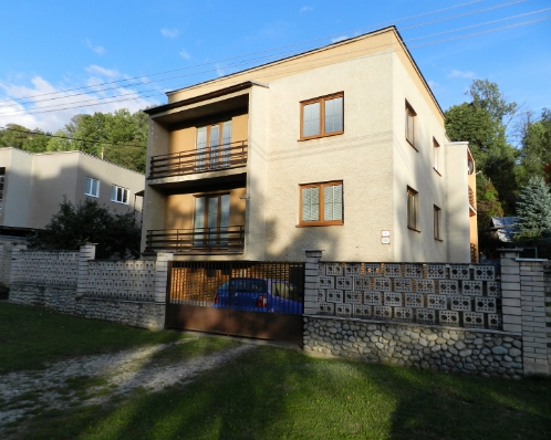 PREDAJ - Dom Levoča, Potočná 4