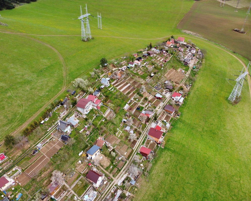 PREDANÁ: Slnečná záhrada s  rozlohou 375 m2, Spišská Nová Ves, Iliašovská cesta